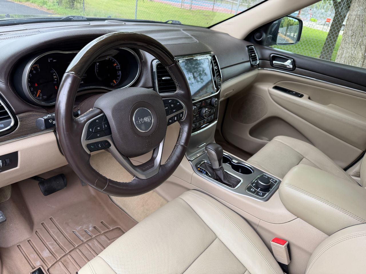 2021 Jeep Grand Cherokee Overland - Photo 17