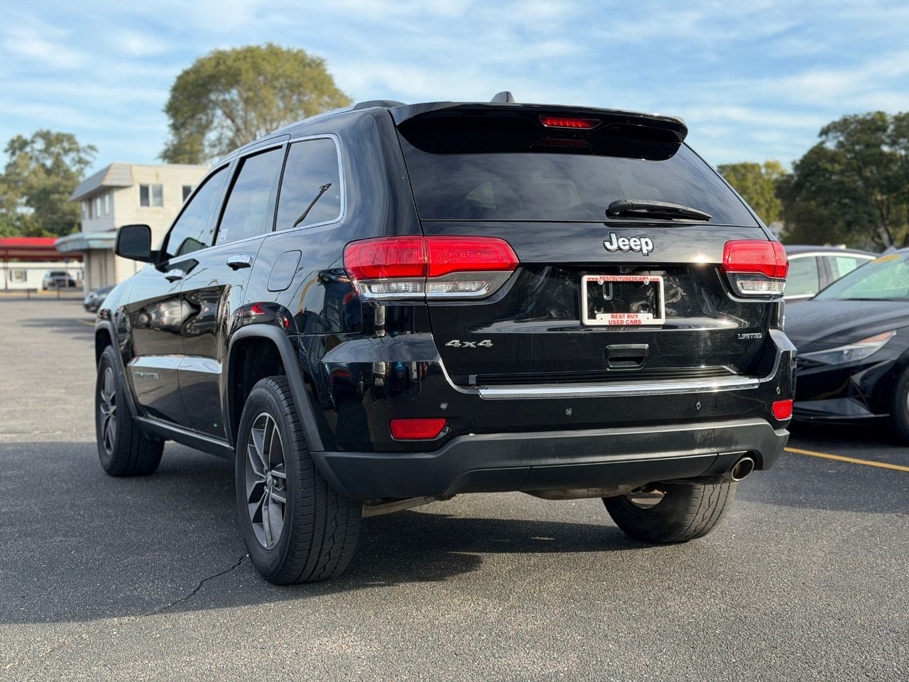 Used 2017 Jeep Grand Cherokee Limited 4x4 SUV
