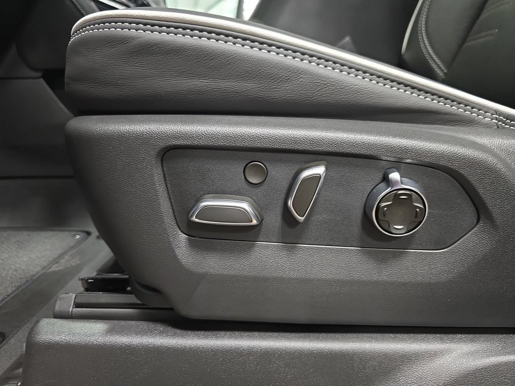 2026 GMC Sierra 2500HD AT4X - Photo 31