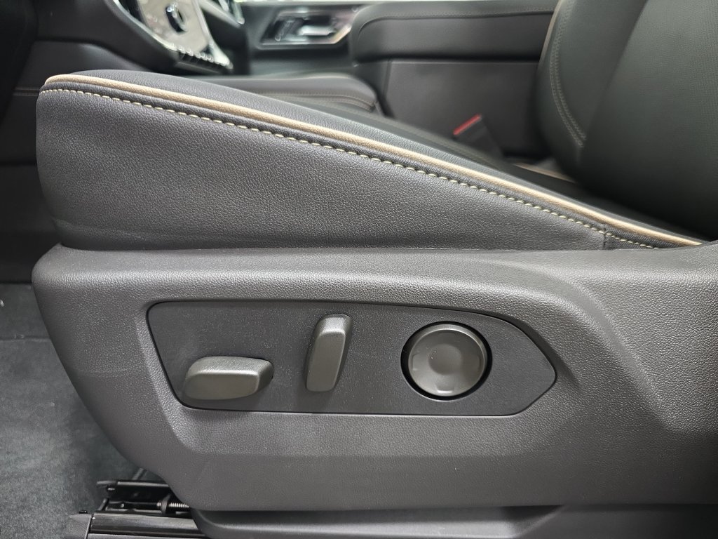 2026 GMC Yukon Elevation - Photo 34