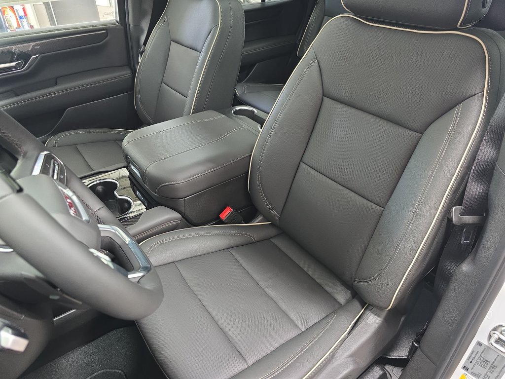 2026 GMC Yukon Elevation - Photo 18