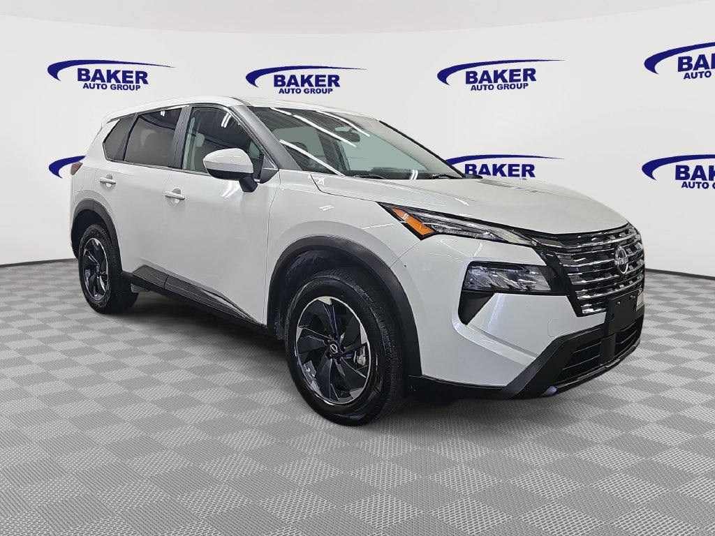 Used 2024 Nissan Rogue SV