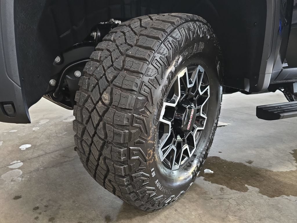 2026 GMC Sierra 2500HD AT4X - Photo 35