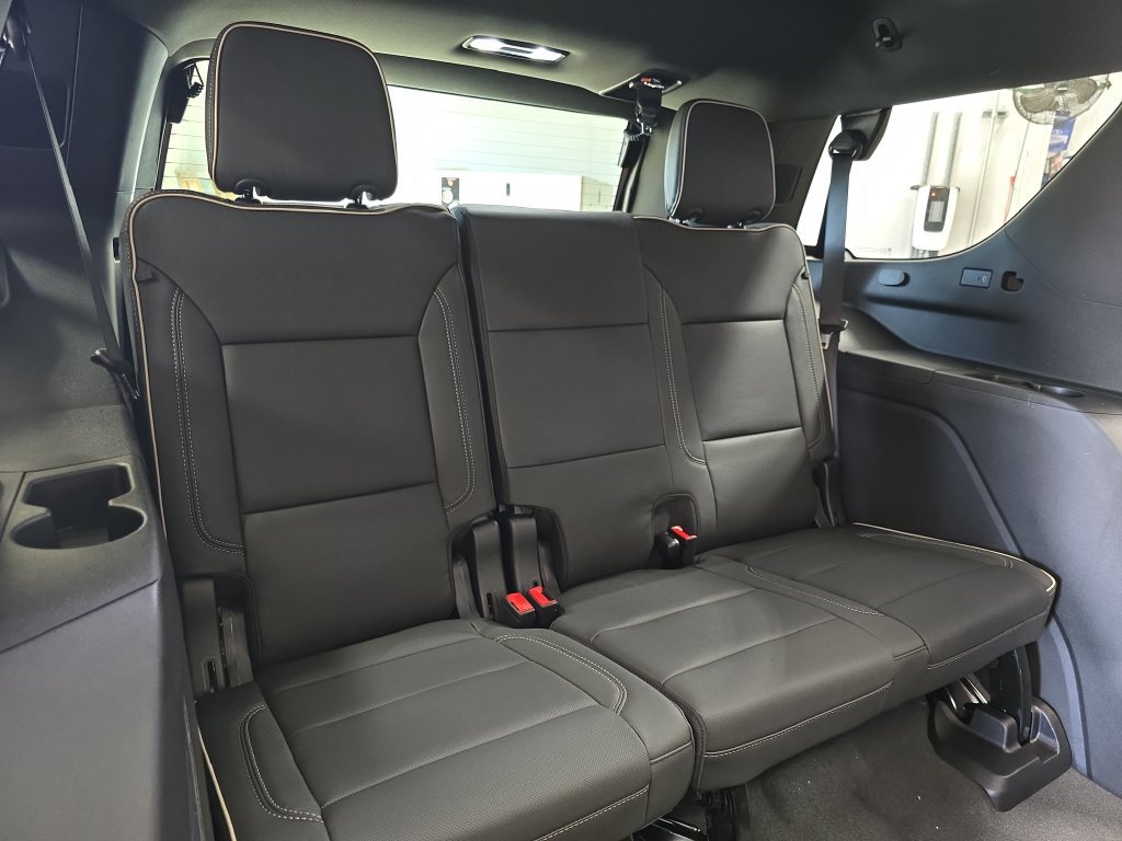 2026 GMC Yukon Elevation - Photo 12