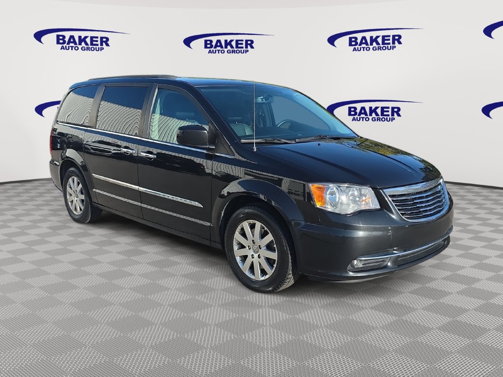 Used 2016 Chrysler Town & Country Touring Van LWB Passenger Van