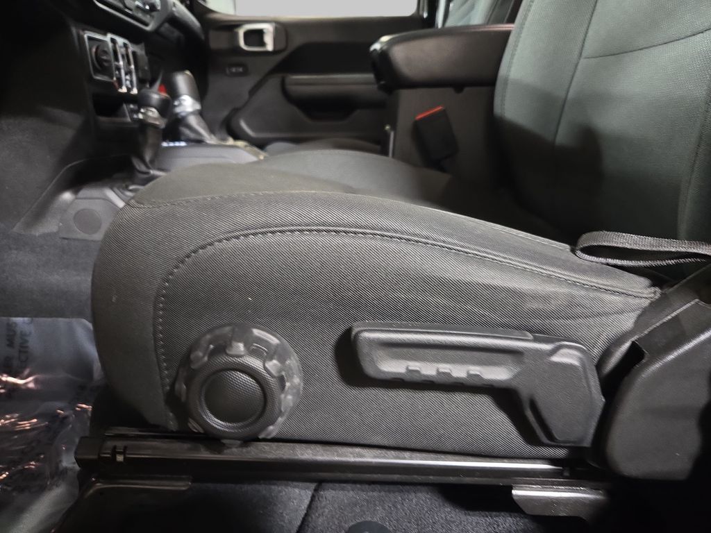 2022 Jeep Wrangler Unlimited Willys - Photo 28