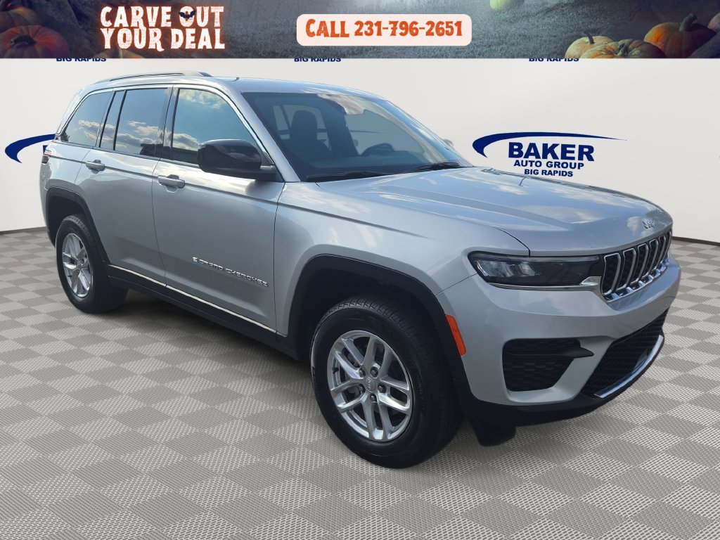 2026 Jeep Grand Cherokee Laredo