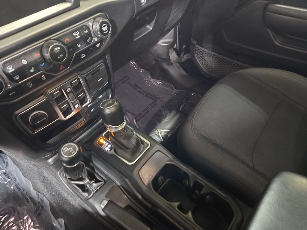 2022 Jeep Wrangler Unlimited Willys - Photo 26