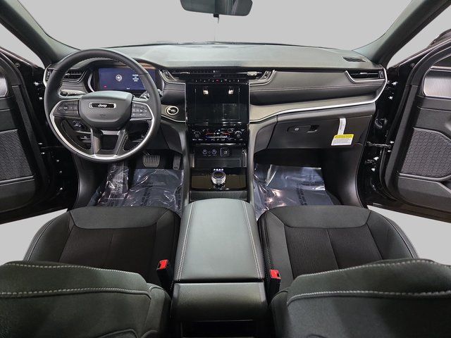 2026 Jeep Grand Cherokee Laredo - Photo 9