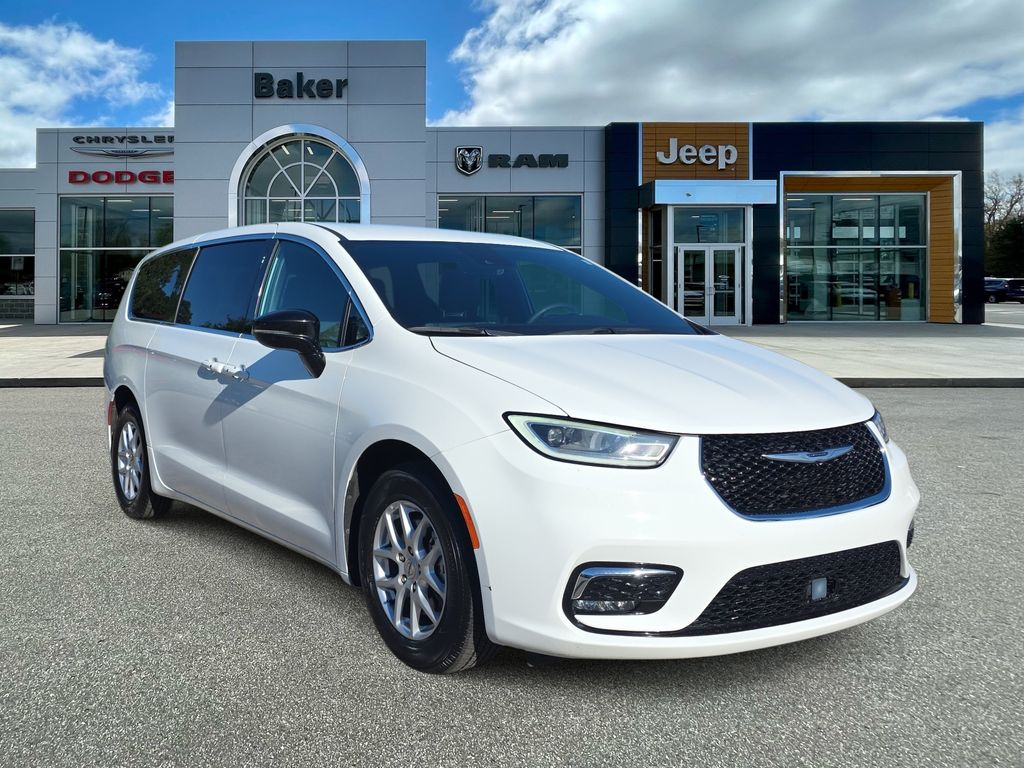 2025 Chrysler Pacifica