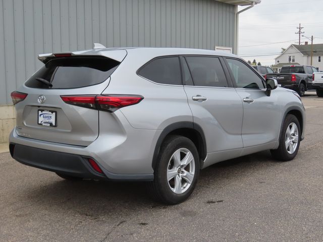 2021 Toyota Highlander L - Photo 4