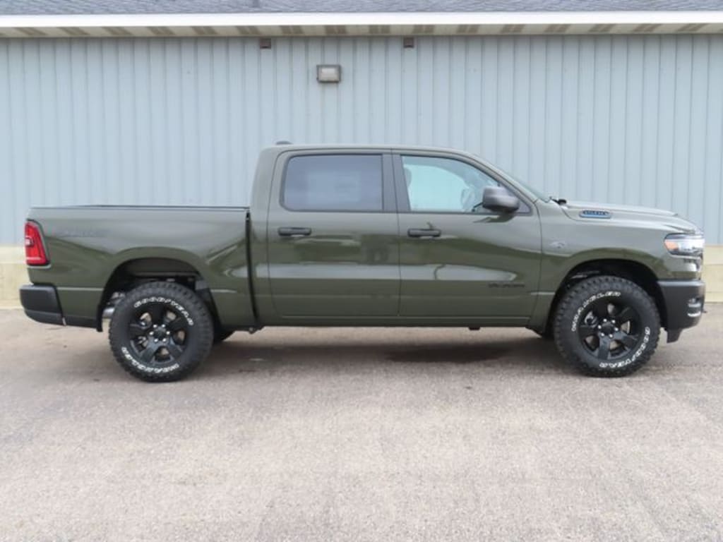 New 2027 Ram 1500 WARLOCK CREW CAB 4X4 5'7 BOX Pickup
