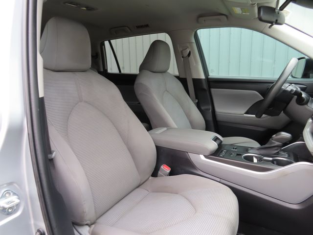 2021 Toyota Highlander L - Photo 25