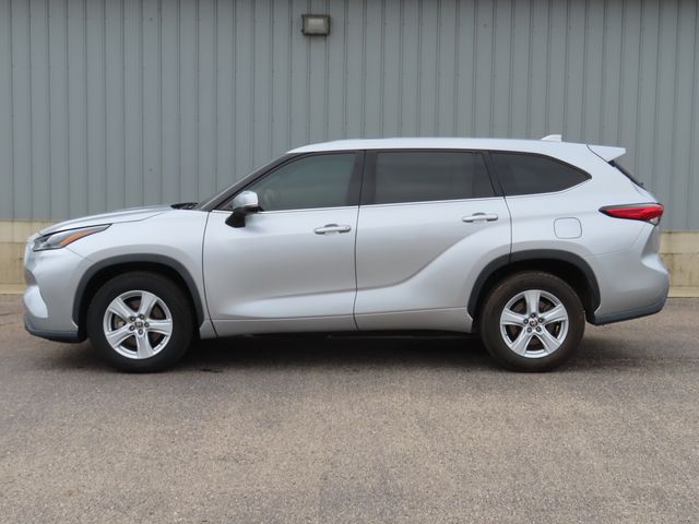 2021 Toyota Highlander L - Photo 8