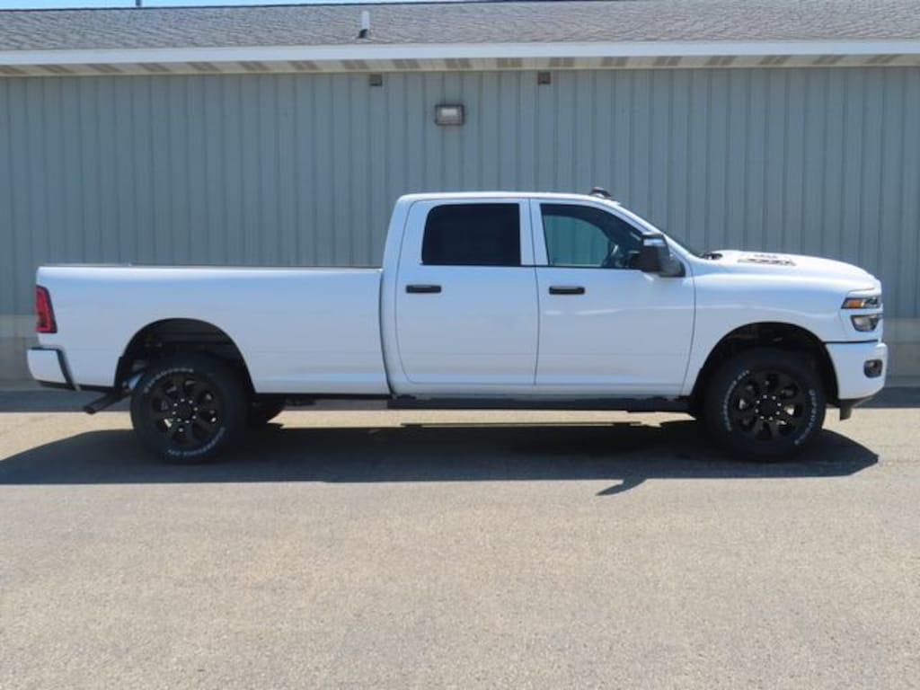 New 2026 Ram 2500 BLACK EXPRESS CREW CAB 4X4 8' BOX Pickup