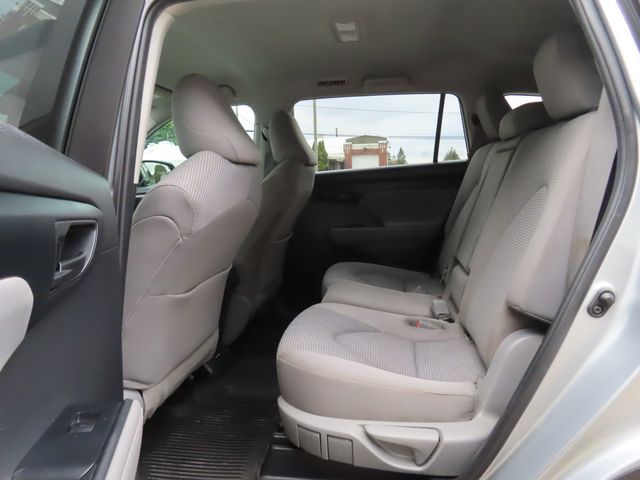 2021 Toyota Highlander L - Photo 21