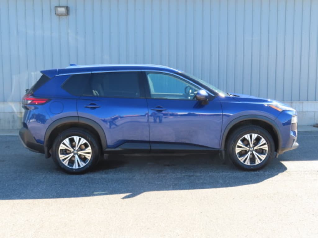 Used 2021 Nissan Rogue SV SUV