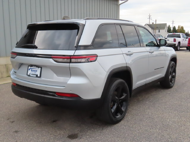 Used 2023 Jeep Grand Cherokee Altitude X SUV