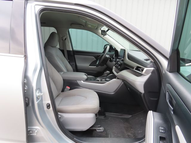 2021 Toyota Highlander L - Photo 24