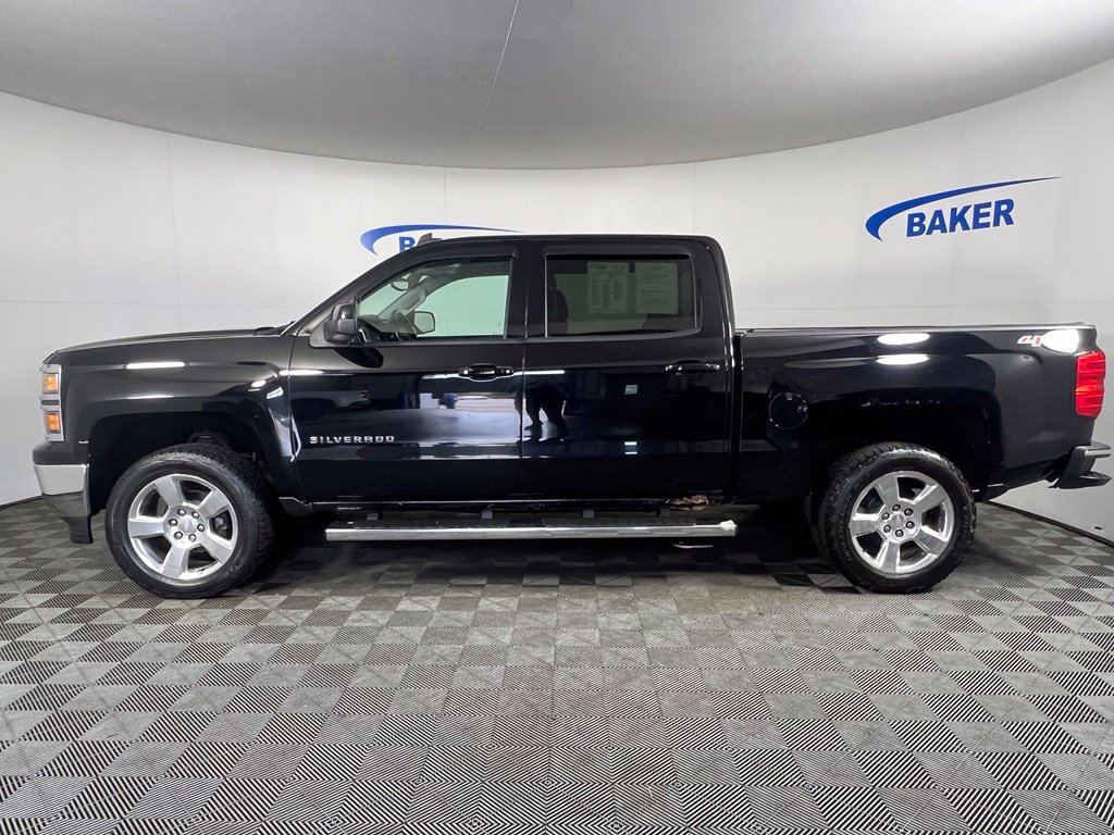 Used 2014 Chevrolet Silverado 1500 LT with VIN 3GCUKREC1EG108357 for sale in Coopersville, MI