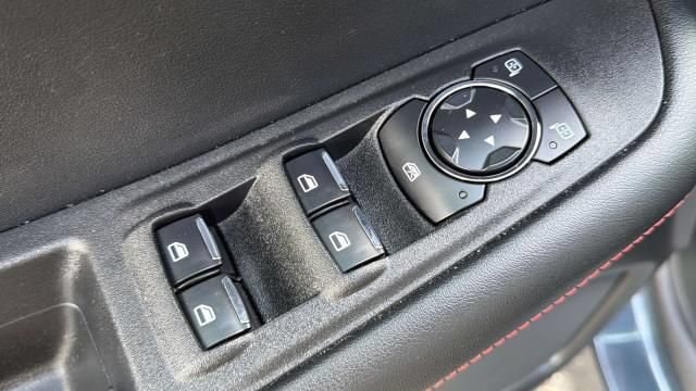 2023 Ford Edge ST-Line - Photo 24