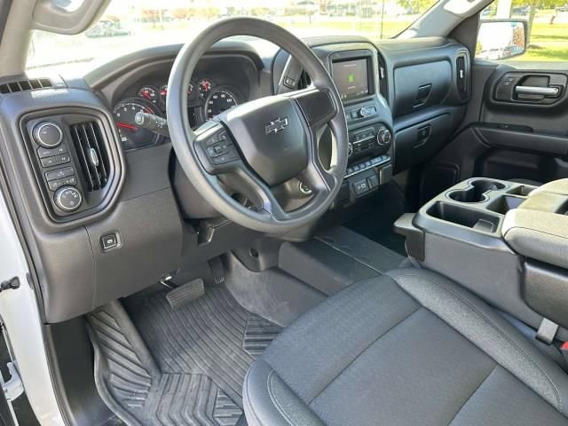 2024 Chevrolet Silverado 1500 Custom - Photo 9
