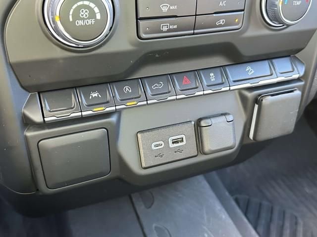 2024 Chevrolet Silverado 1500 Custom - Photo 22