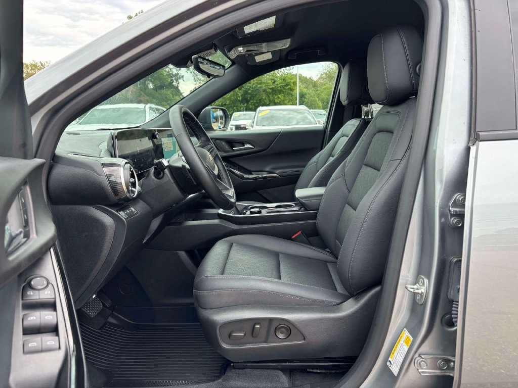 Used 2026 Chevrolet Equinox LT SUV