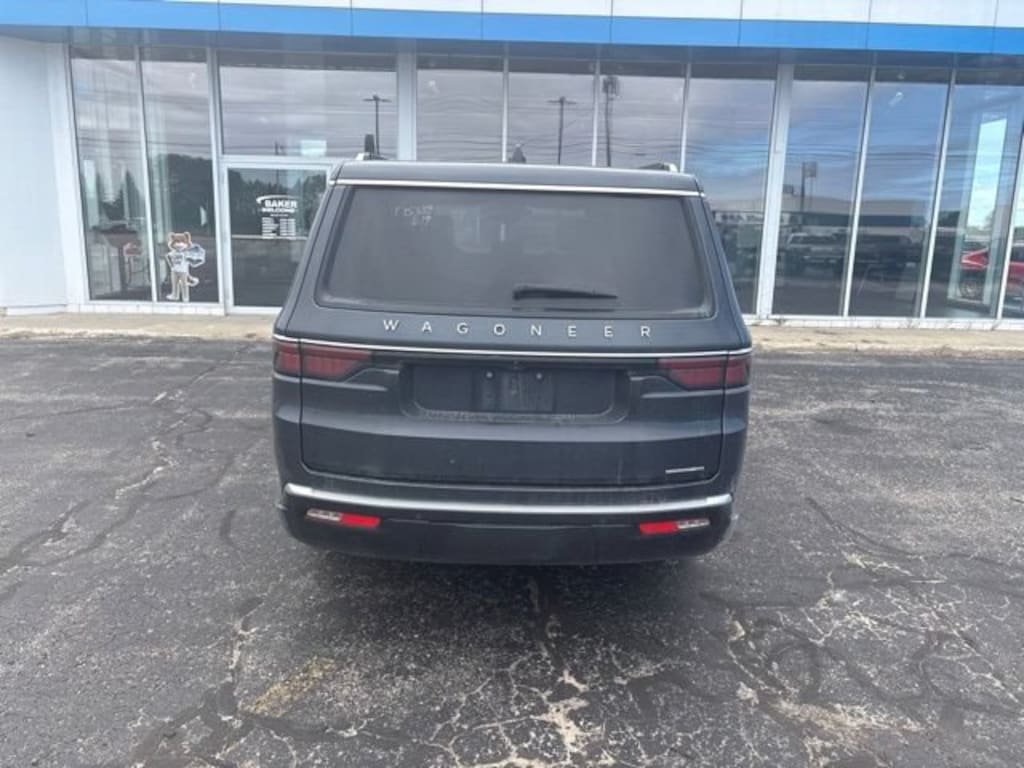 Used 2024 Jeep Wagoneer L Series II SUV
