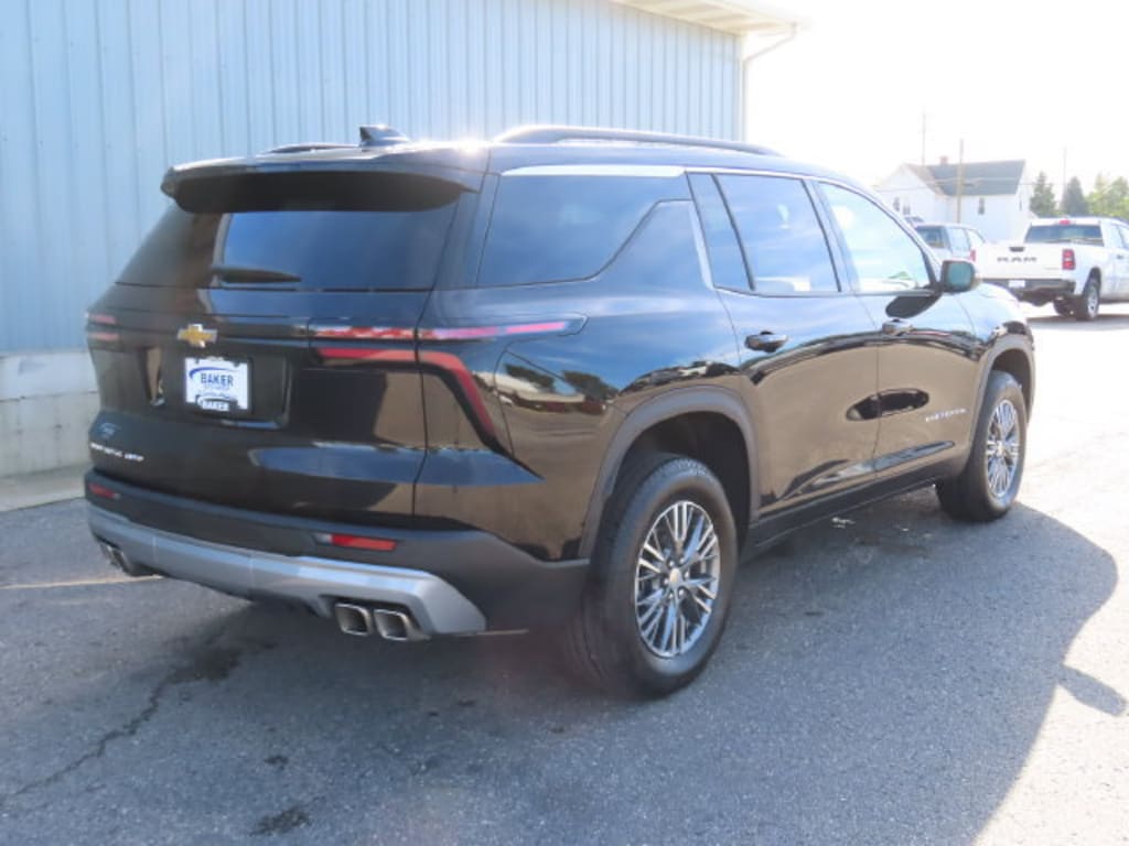 Used 2026 Chevrolet Traverse LT SUV