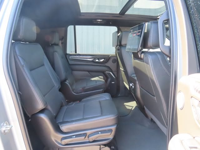 2024 GMC Yukon XL Denali - Photo 30