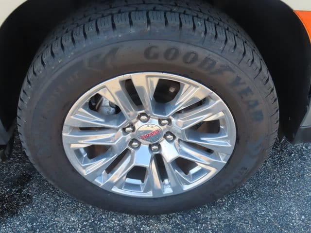 2024 GMC Yukon XL Denali - Photo 13