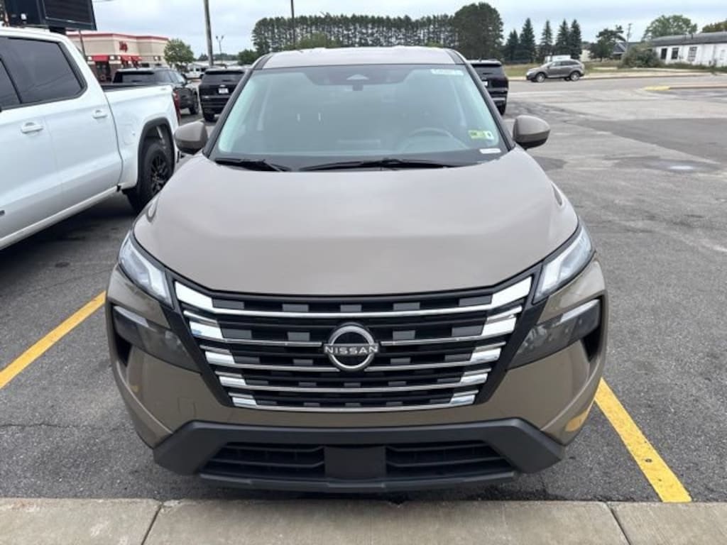 Used 2025 Nissan Rogue SV SUV