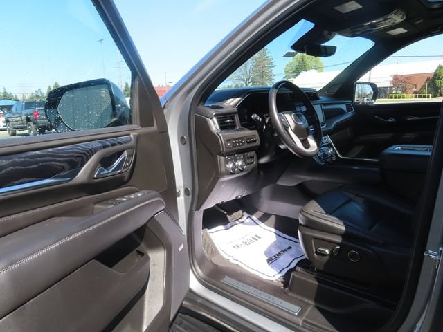 2024 GMC Yukon XL Denali - Photo 17