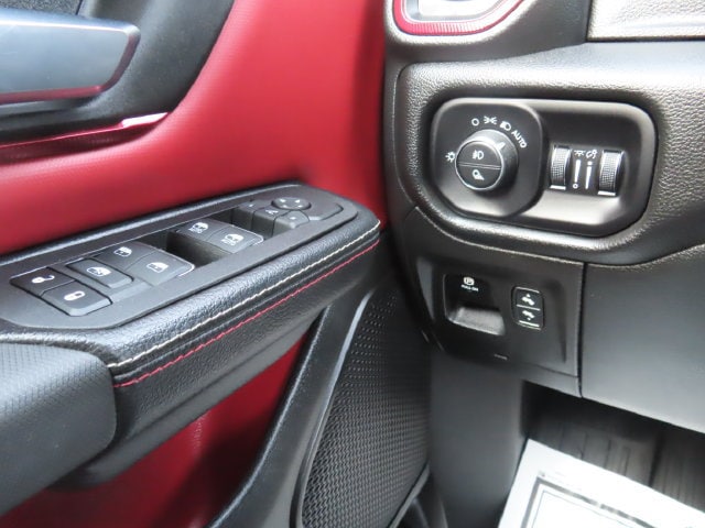 2025 RAM Ram 1500 Pickup Rebel - Photo 31