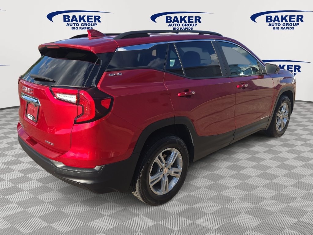 Used 2024 GMC Terrain SLE SUV