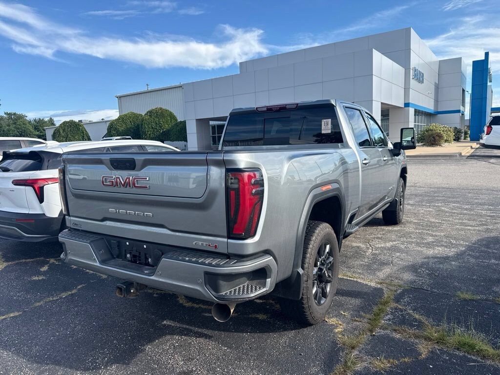 Used 2024 GMC Sierra 2500 HD AT4 Truck