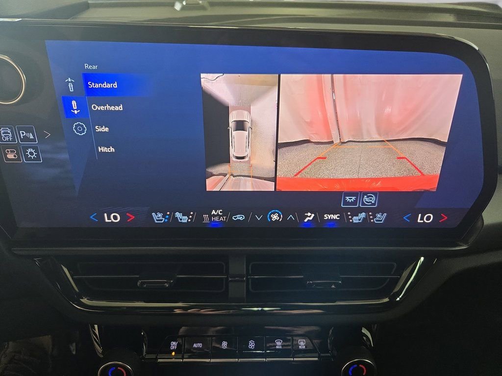 2025 Chevrolet Equinox EV RS - Photo 38