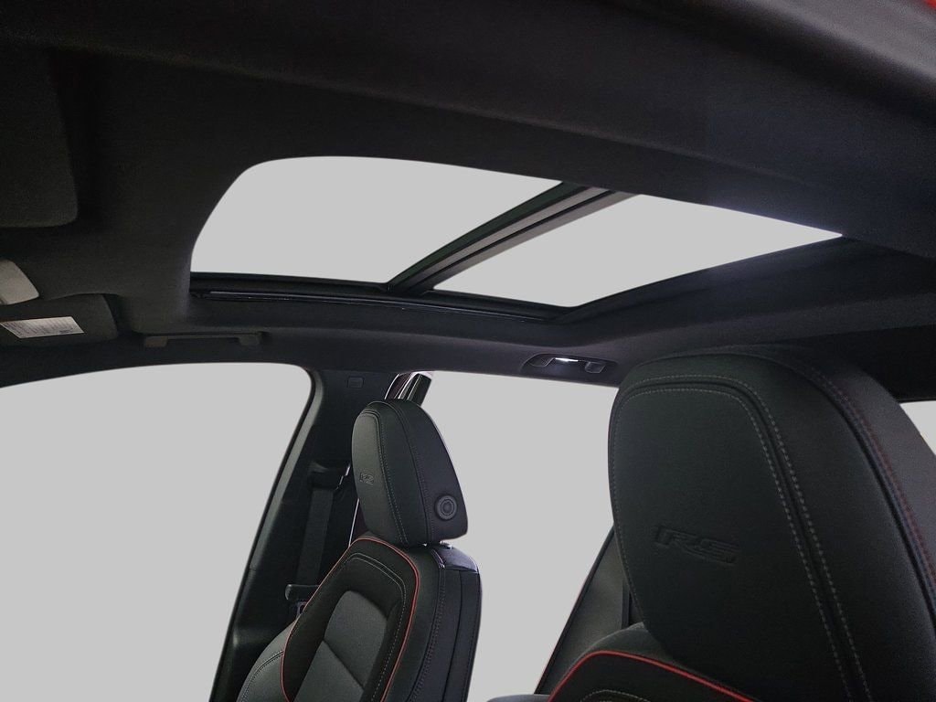 2025 Chevrolet Equinox EV RS - Photo 29