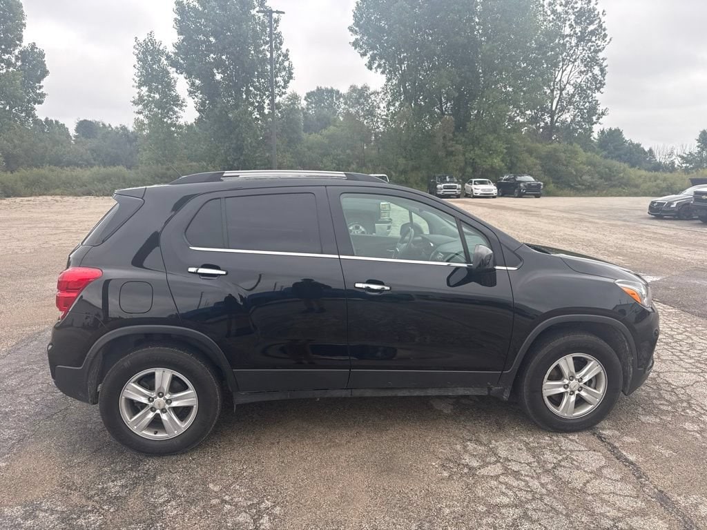 Used 2019 Chevrolet Trax LT with VIN KL7CJPSB9KB900482 for sale in Big Rapids, MI