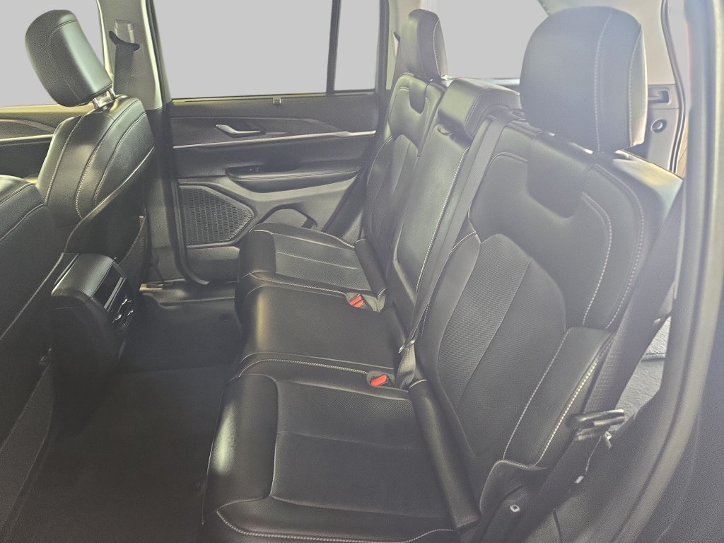 2023 Jeep Grand Cherokee Limited - Photo 16