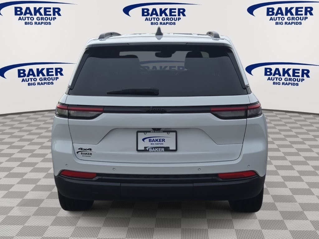 Used 2023 Jeep Grand Cherokee Altitude