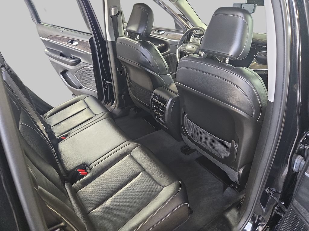 2023 Jeep Grand Cherokee Limited - Photo 12