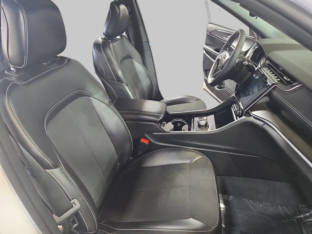 2023 Jeep Grand Cherokee Altitude - Photo 9