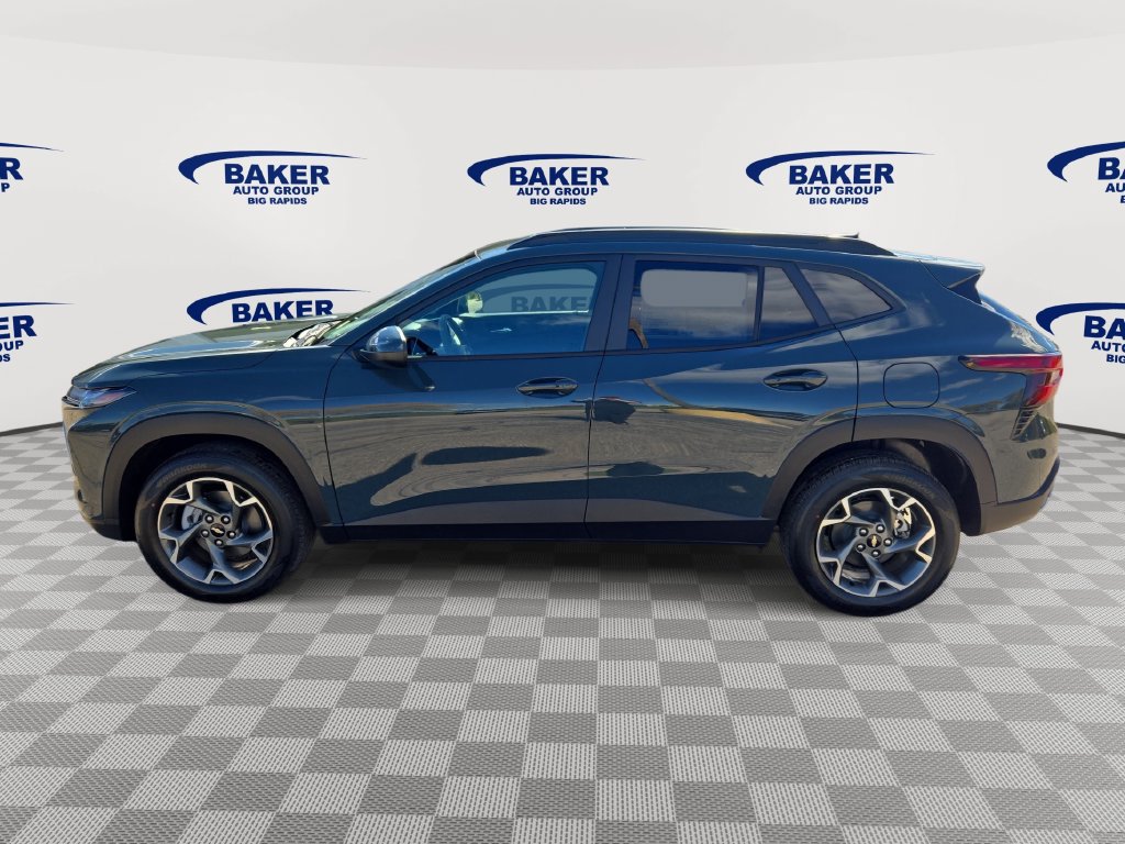2026 Chevrolet Trax LT - Photo 6