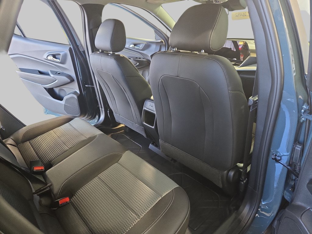 2026 Chevrolet Trax LT - Photo 12