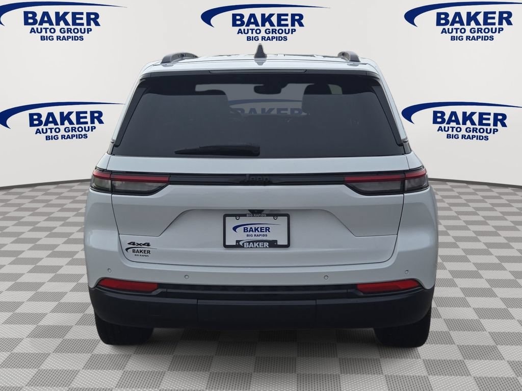 2023 Jeep Grand Cherokee Altitude - Photo 4