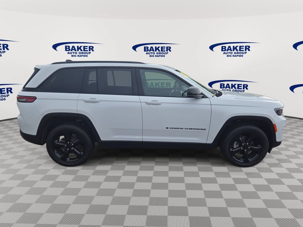 2023 Jeep Grand Cherokee Altitude - Photo 2