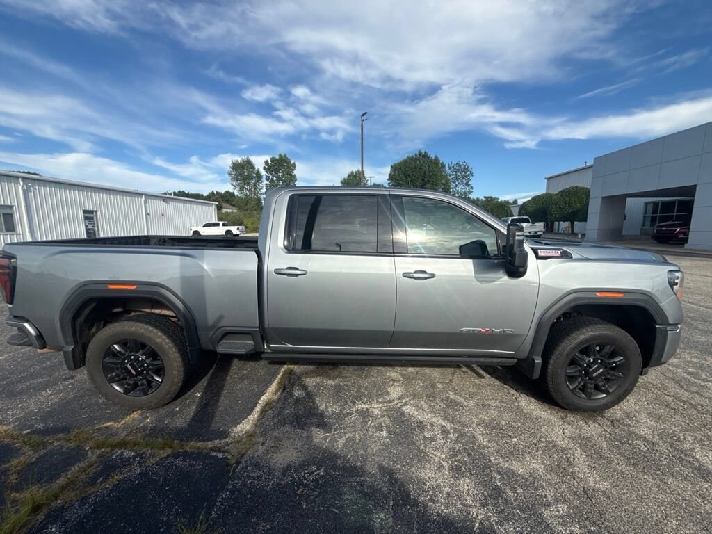 Used 2024 GMC Sierra 2500 HD AT4 Truck