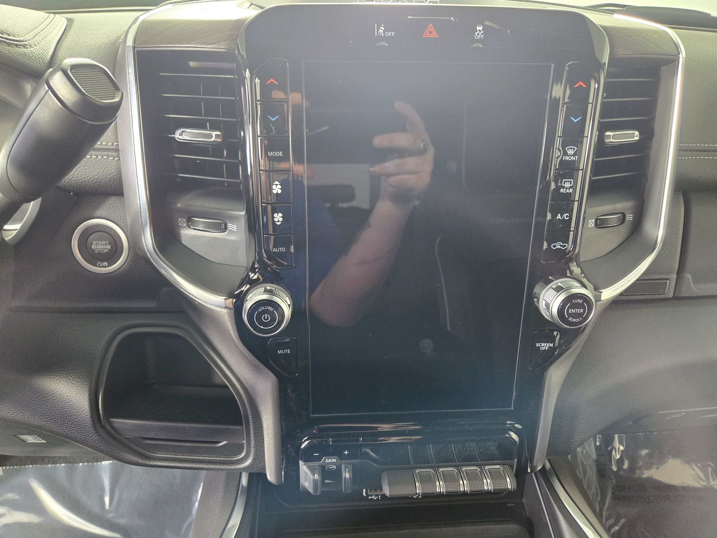 2025 RAM 2500 Laramie - Photo 21